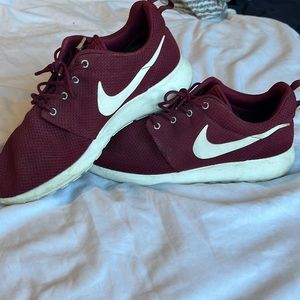 Sneakers. Worn in good condition. Super comfy. Lightweight.